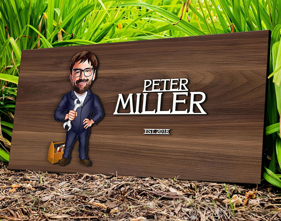 BK Gift Kişiye Özel Tamirci Karikatürlü Kabartma Tasarım Antik Ceviz Ahşap Tabela-1, Dekoratif Tabela, Rustik Ev Dekorasyonu