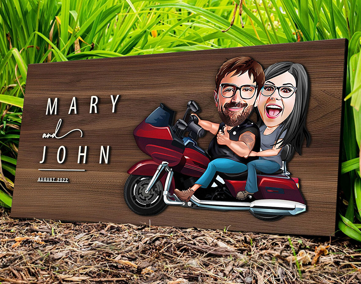 BK Gift Kişiye Özel Sevgililer Karikatürlü Kabartma Tasarım Antik Ceviz Ahşap Tabela-103, Dekoratif Tabela, Rustik Ev Dekorasyonu