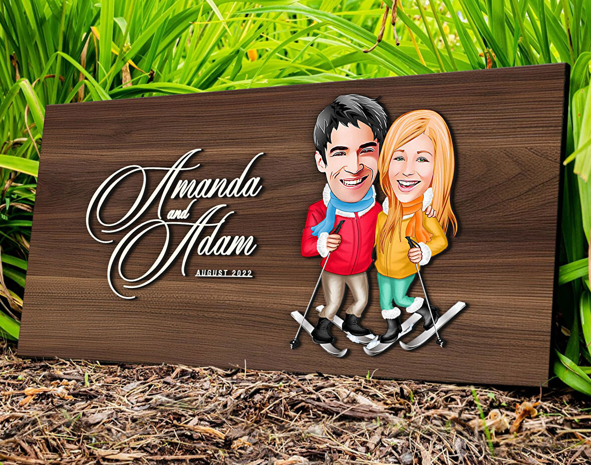 BK Gift Kişiye Özel Sevgililer Karikatürlü Kabartma Tasarım Antik Ceviz Ahşap Tabela-107, Dekoratif Tabela, Rustik Ev Dekorasyonu