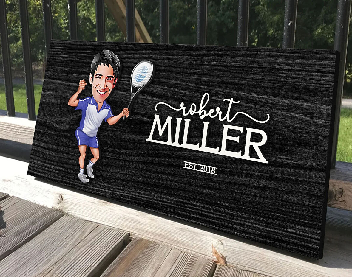 BK Gift Kişiye Özel Erkek Tenis Oyuncusu Karikatürlü Kabartma Tasarım Antik Siyah (Ebony) Ahşap Tabela-1, Dekoratif Tabela, Rustik Ev Dekorasyonu, Duvar Dekoru