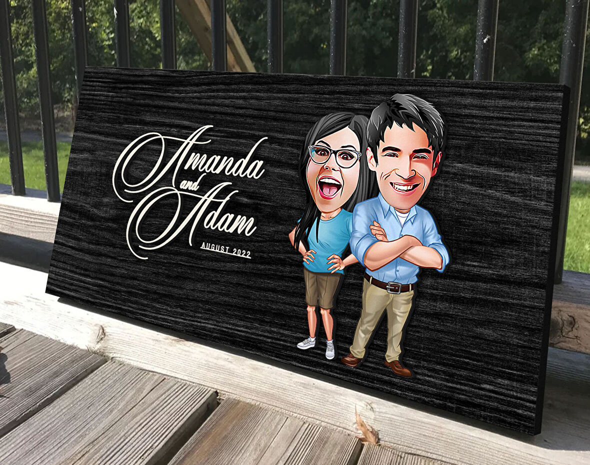 BK Gift Kişiye Özel Sevgililer Karikatürlü Antik Siyah (Ebony) Ahşap Tabela-101, Dekoratif Tabela, Rustik Ev Dekorasyonu, Duvar Dekoru