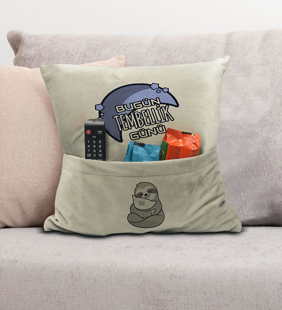 BK Gift Eğlenceli Tasarımlı Organizer Kumanda ve Atıştırmalık Cepli Krem Kırlent Yastık- 14, Ev Deko