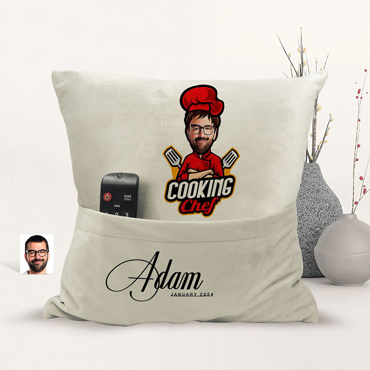 BK Gift Kişiye Özel Chef Karikatür Tasarımlı Organizer Kumanda ve Atıştırmalık Cepli Sarı Kırlent Ya