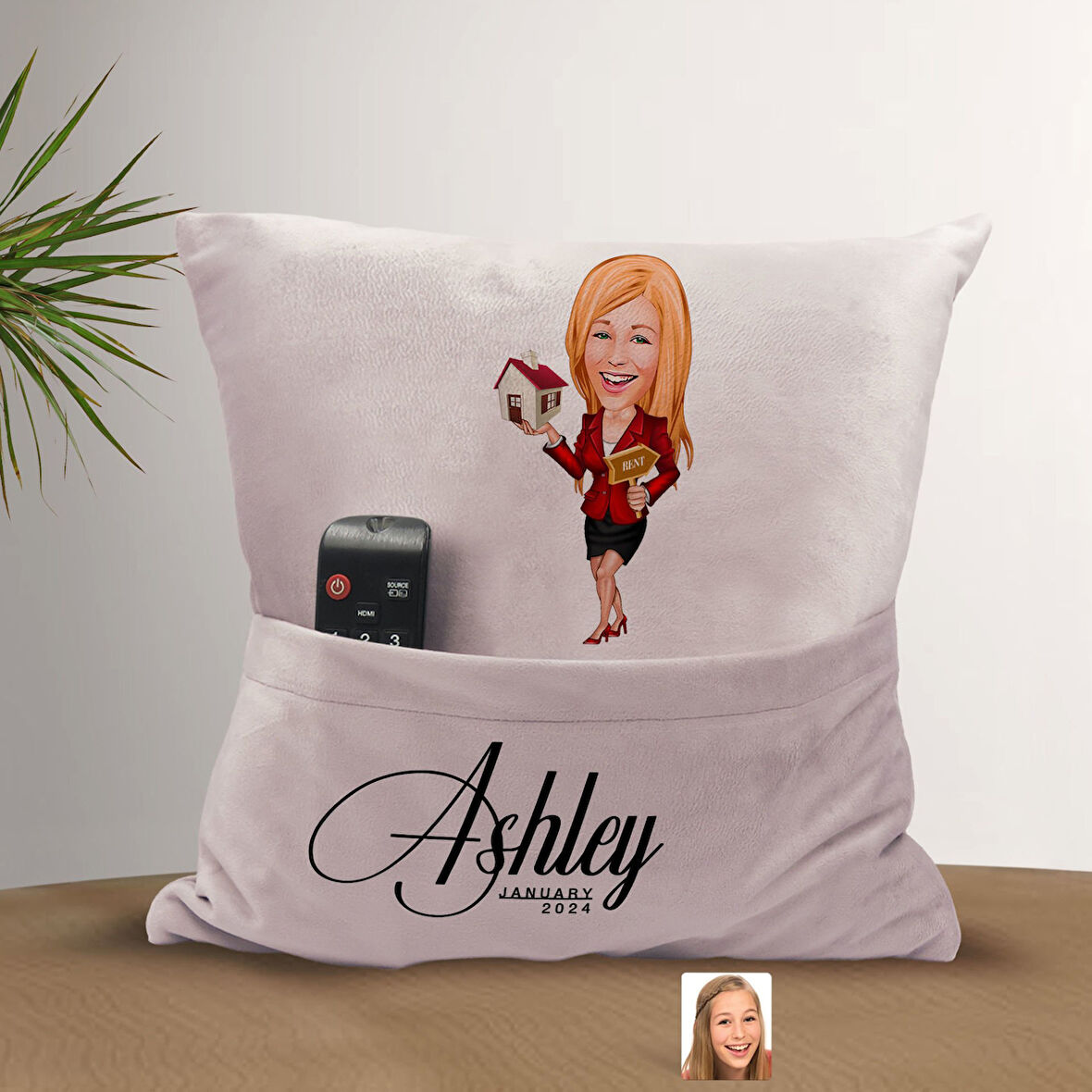 BK Gift Kişiye Özel Emlakçı Karikatür Tasarımlı Organizer Kumanda ve Atıştırmalık Cepli Pembe Kırlen