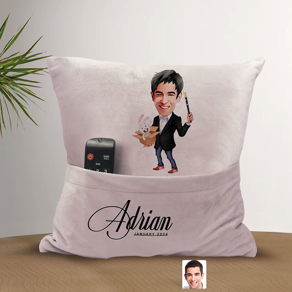 BK Gift Kişiye Özel Sihirbaz Karikatür Tasarımlı Organizer Kumanda ve Atıştırmalık Cepli Pembe Kırle
