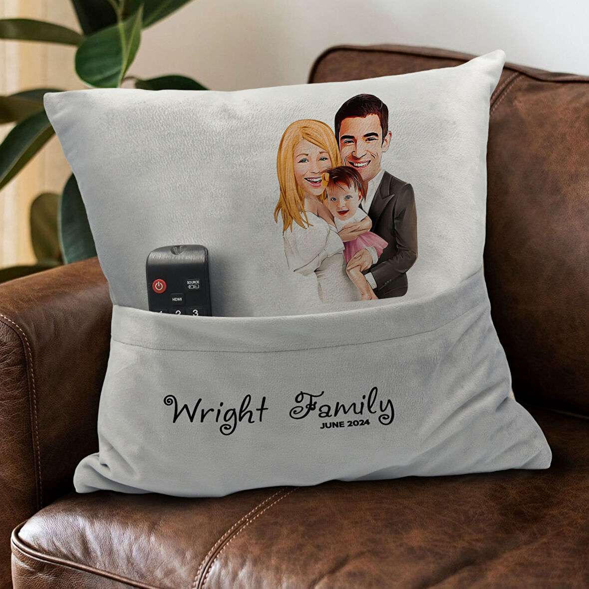 BK Gift Kişiye Özel Aile Karikatür Tasarımlı Organizer Kumanda ve Atıştırmalık Cepli Gri Kırlent Yas