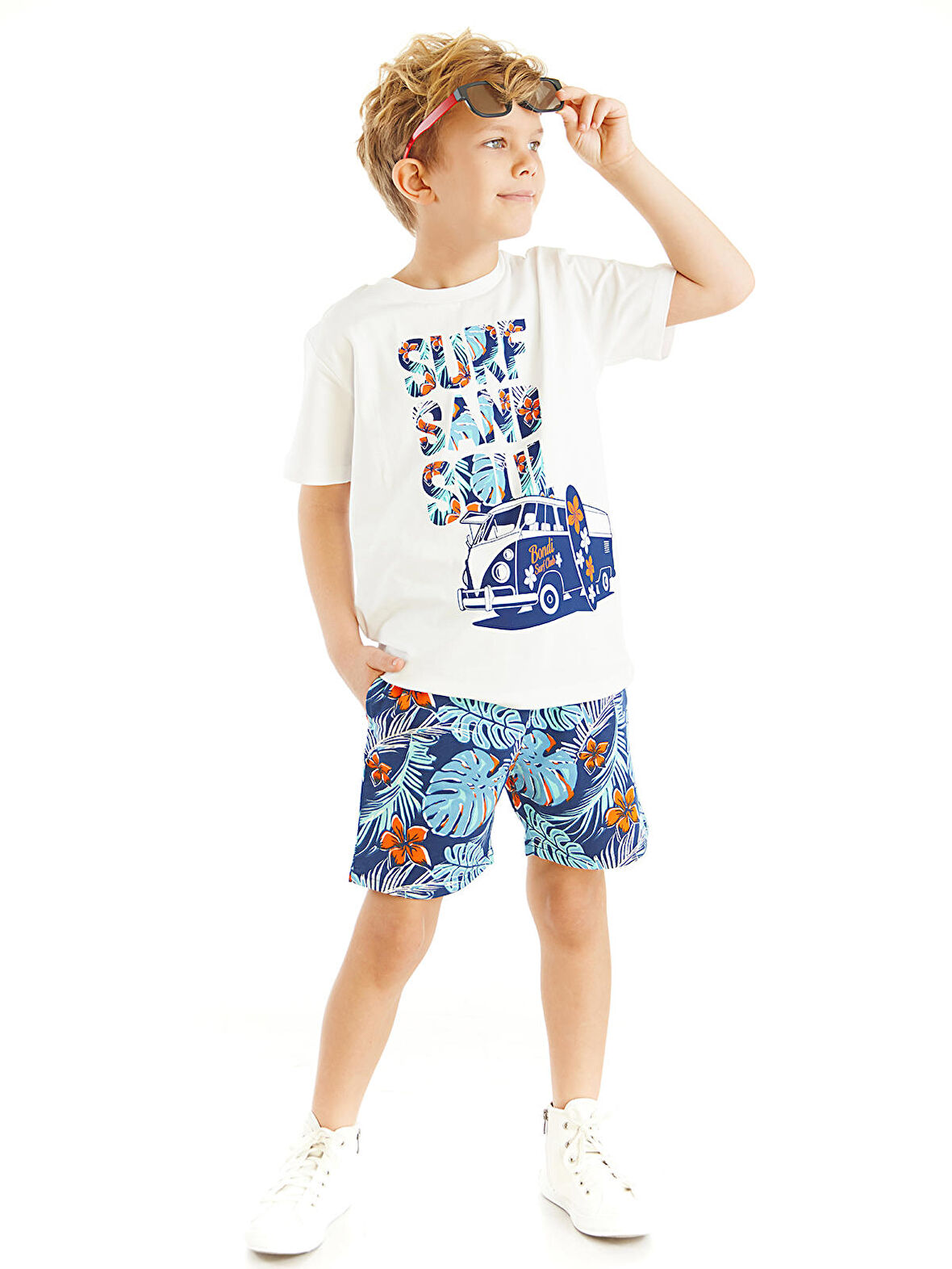 Surf Erkek Çocuk Beyaz T-shirt Tropik Şort Yazlık Takım