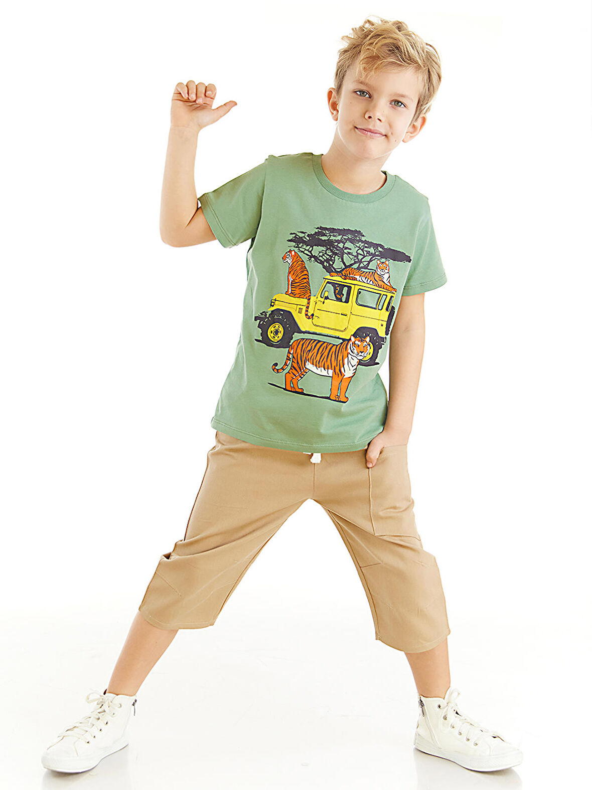 Safari Erkek Çocuk Yeşil T-shirt Gabardin Bej Kapri Şort Yazlık Takım