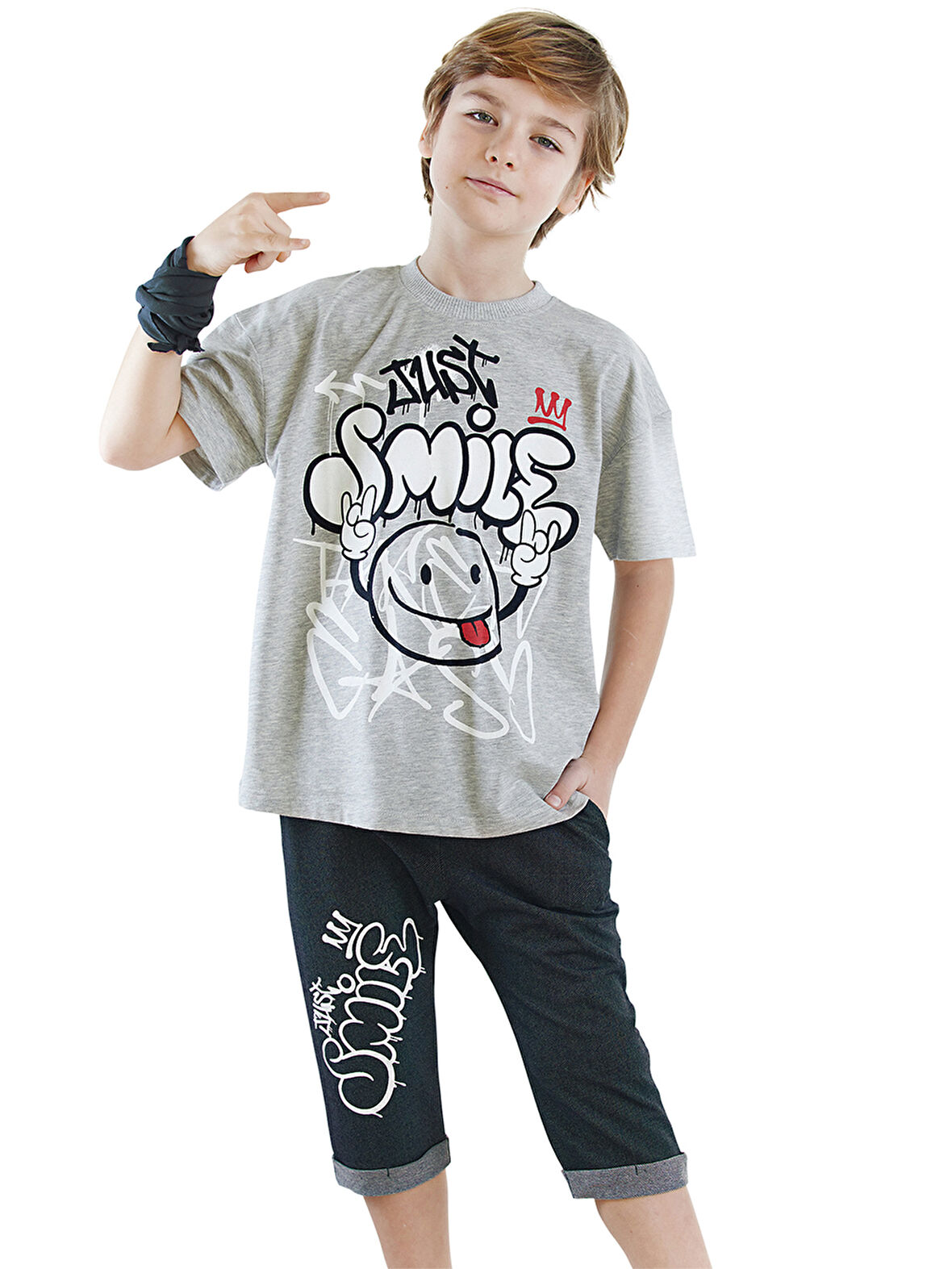 Just Smile Erkek Çocuk T-shirt Kapri Şort Takım