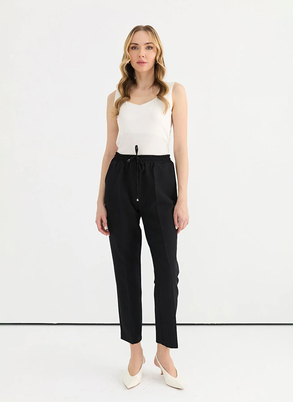 Selen Normal Bel Standart Siyah Kadın Pantolon 25YSL5347