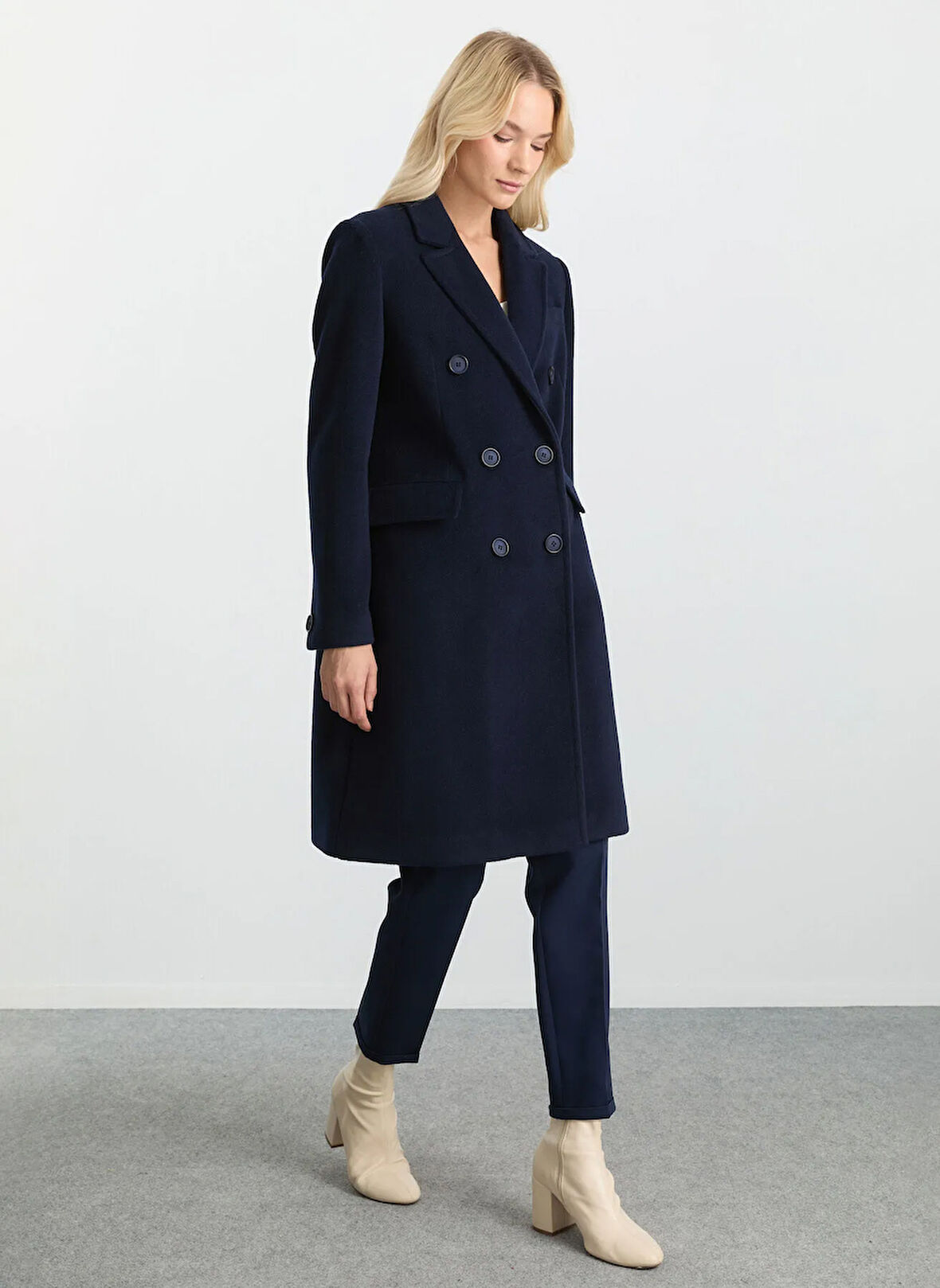 Selen Lacivert Kadın Kaban 25KSL9504