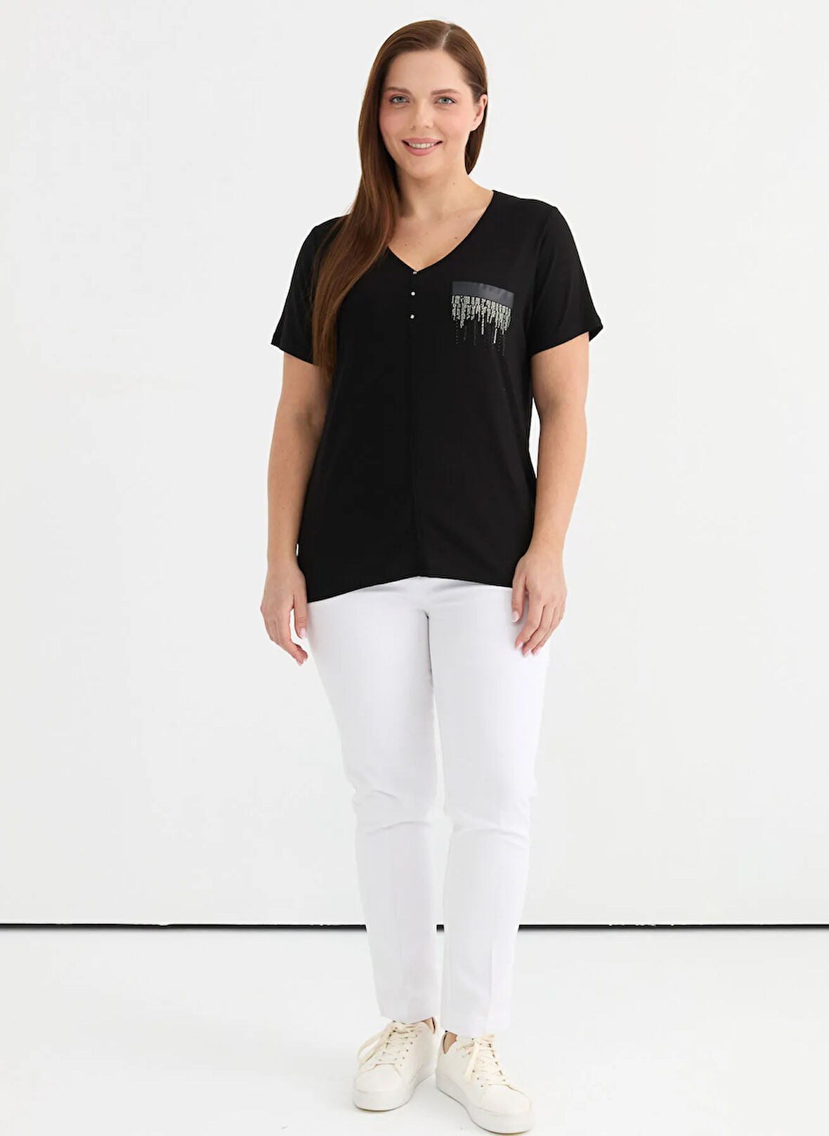 Selen V Yaka Taşlı Siyah Kadın Bluz 25YSL8092