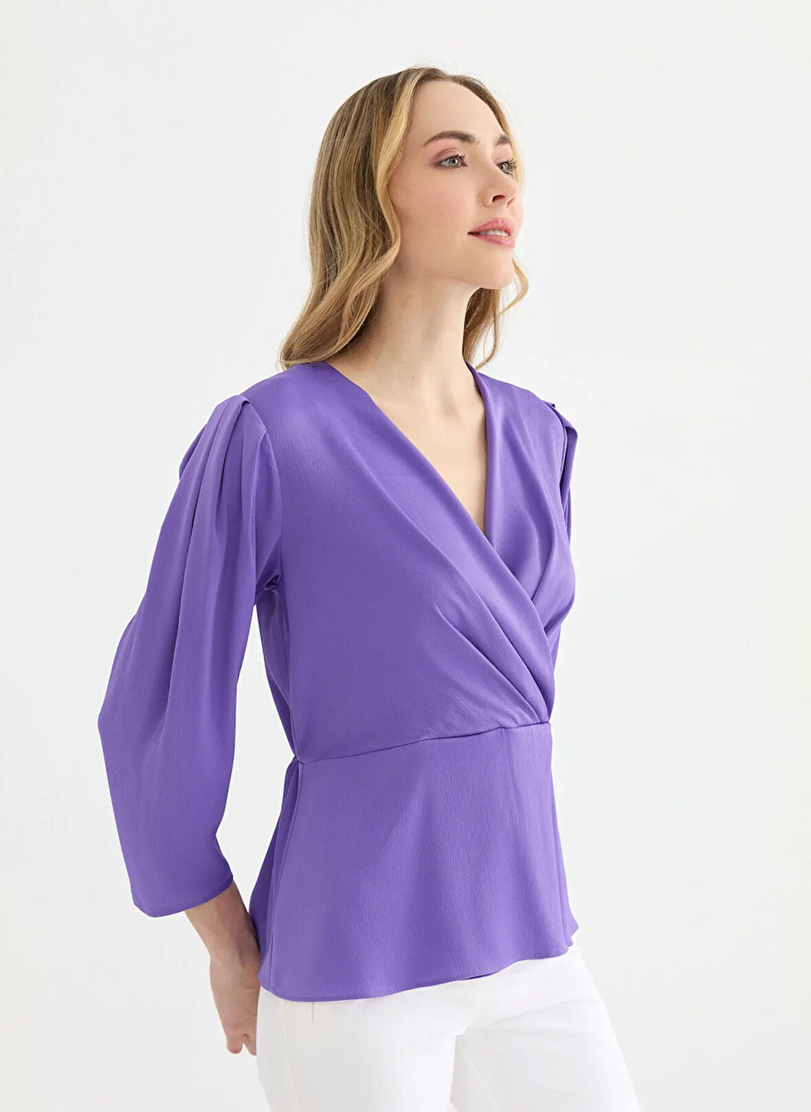 Selen Kruvaze Yaka Düz Mor Kadın Bluz 25YSL8095