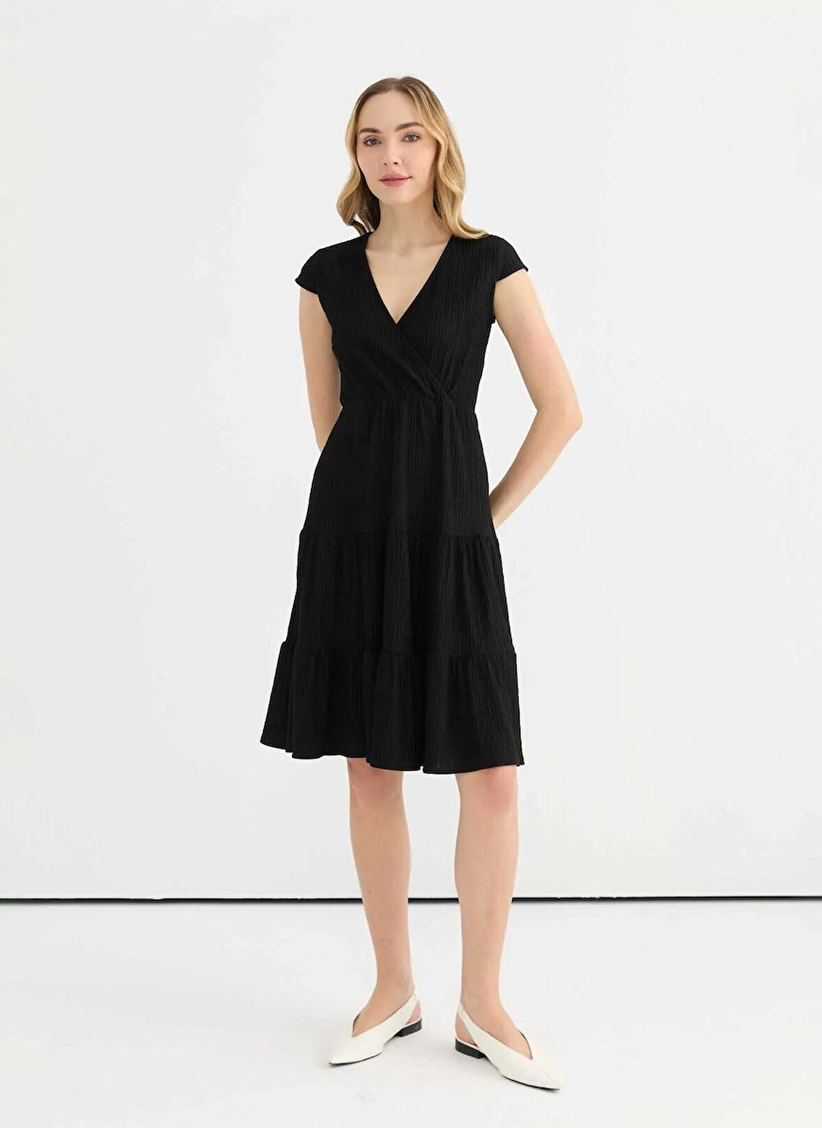 Selen Kruvaze Yaka Desenli Siyah Standart Kadın Elbise 25YSL7638