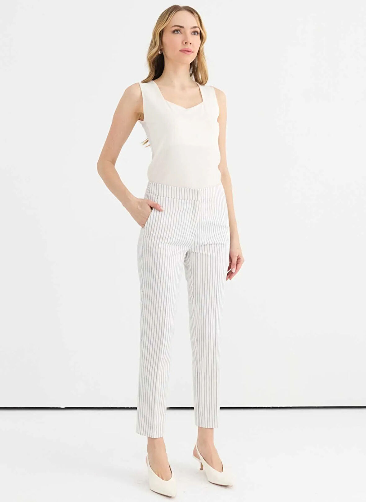 Selen Normal Bel Standart Ekru Kadın Pantolon 25YSL5374