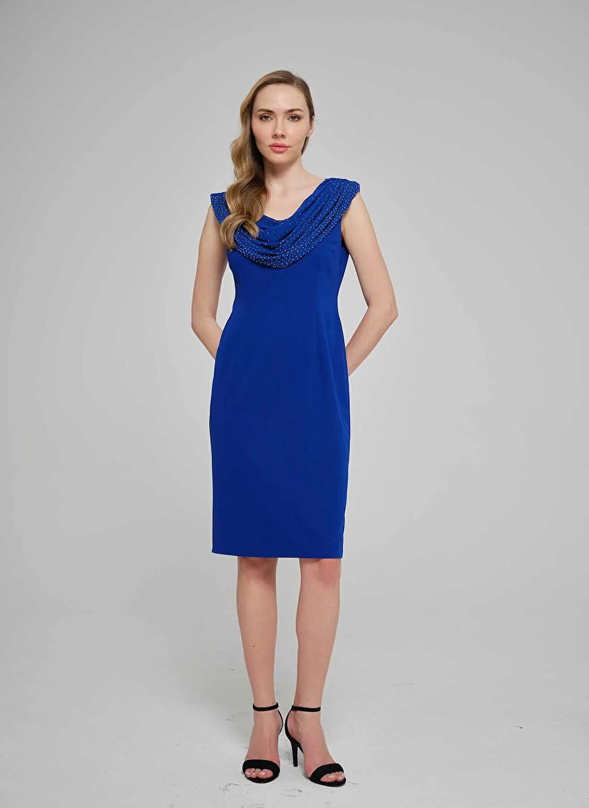 Selen Degaje Yaka Taşlı Saks Standart Kadın Elbise 25YSL7644