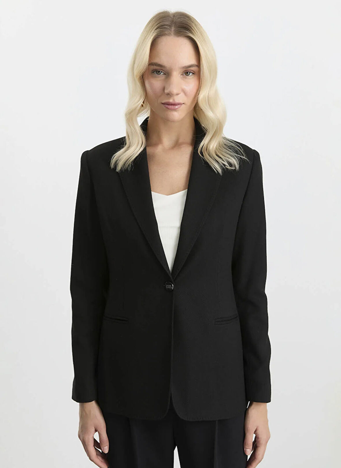 Selen Standart Siyah Kadın Ceket 25KSL1537