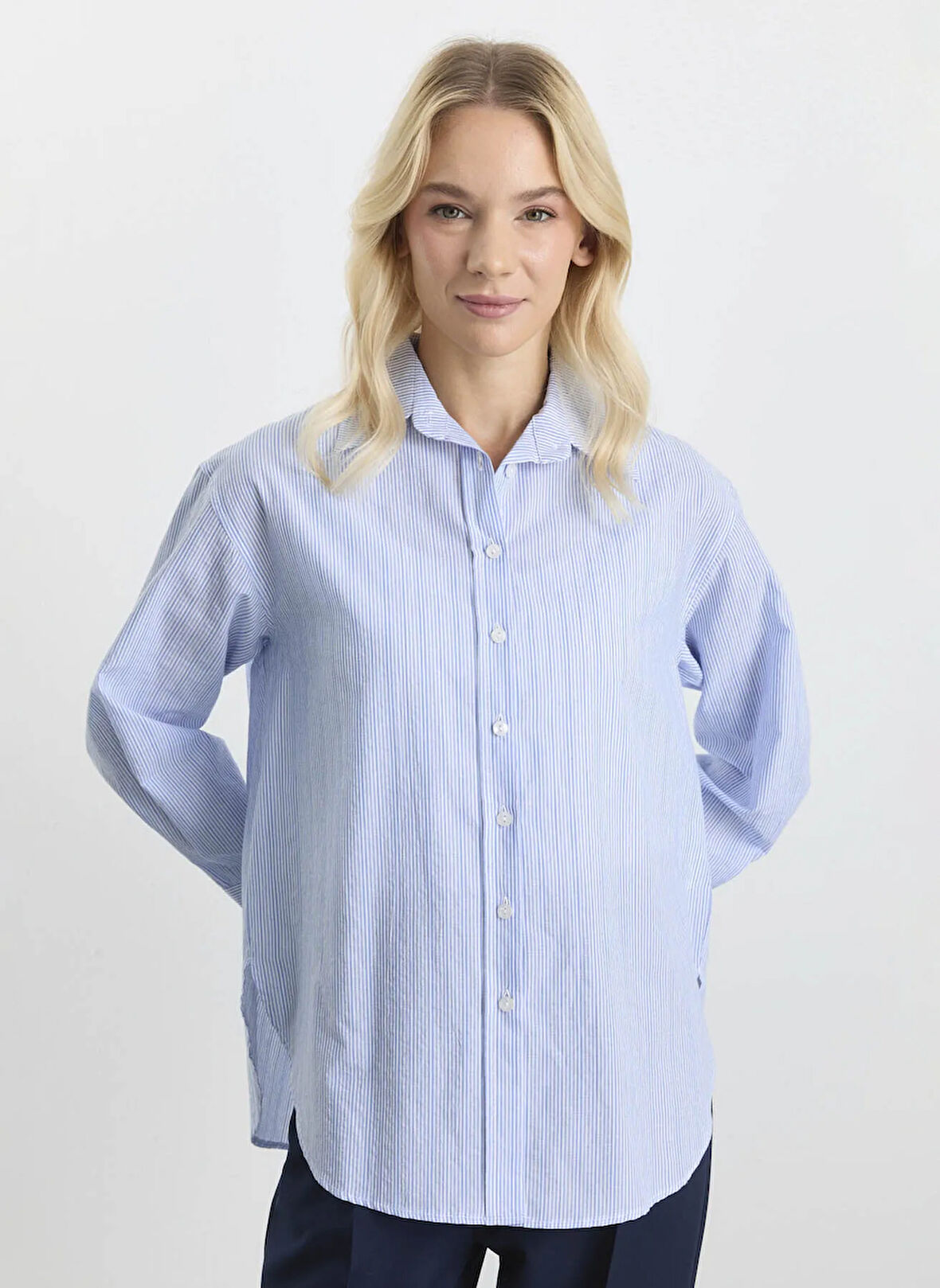 Selen Polo Yaka Çizgili Mavi Kadın Bluz 25KSL8207