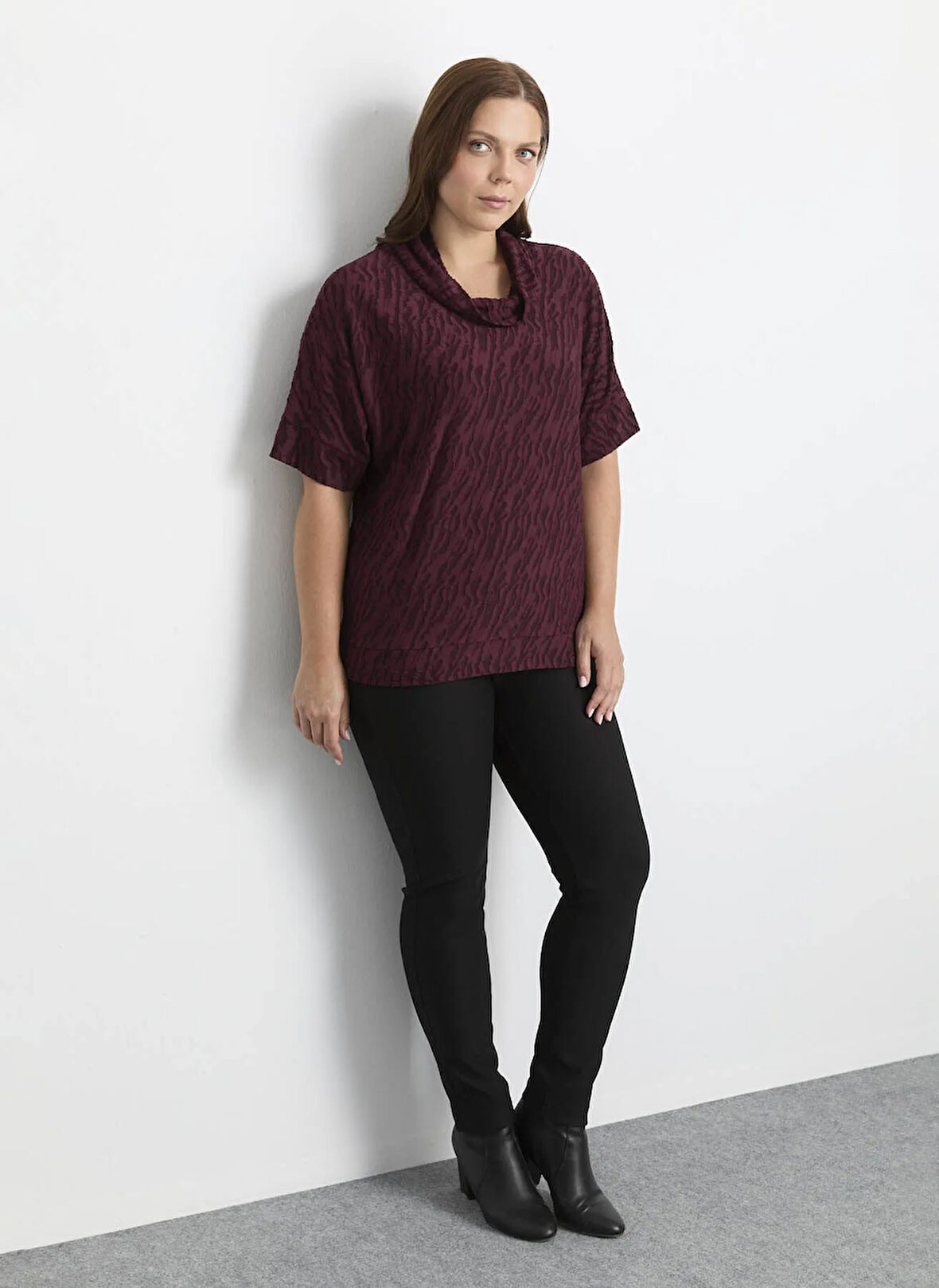 Selen Degaje Yaka Baskılı Bordo Kadın Bluz 25KSL8216