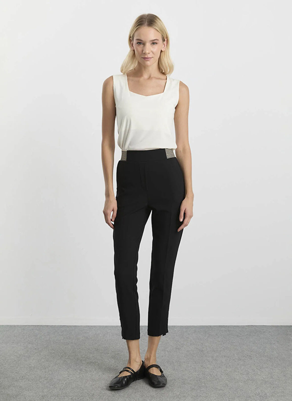 Selen Normal Bel Standart Siyah Kadın Pantolon 25KSL5462