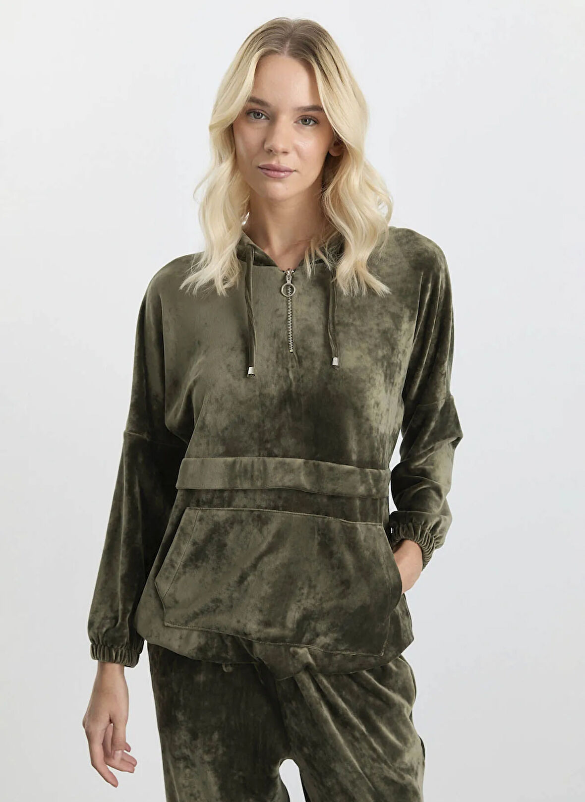 Selen Kapüşon Yaka Düz Haki Kadın Bluz 25KSL8223