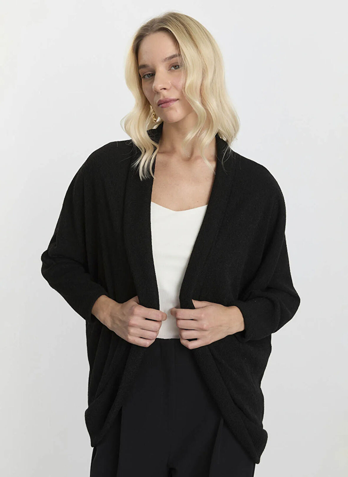 Selen Siyah Hırka 25KSL4173