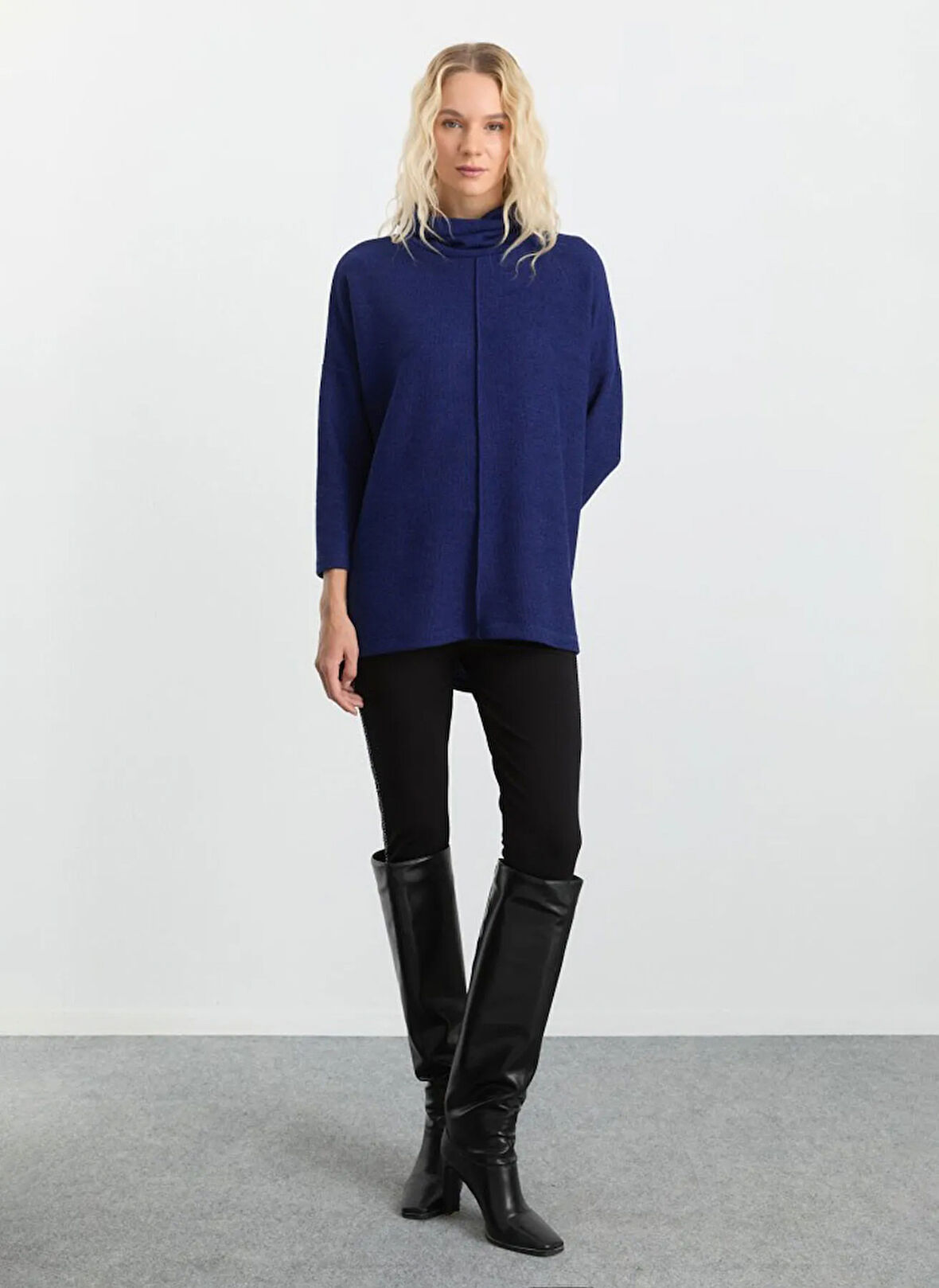 Selen Degaje Yaka Düz Mavi Kadın Bluz 25KSL8220