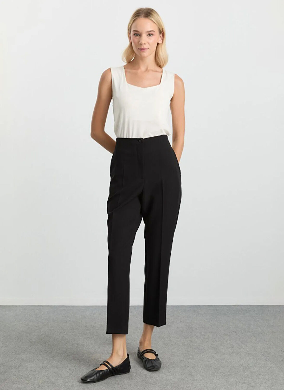 Selen Normal Bel Standart Siyah Kadın Pantolon 25KSL5466