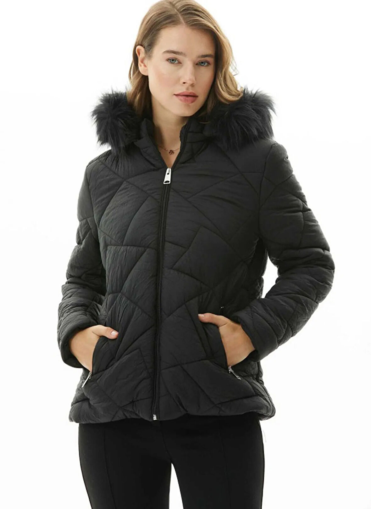 Selen Siyah Kadın Mont 25KSL6165