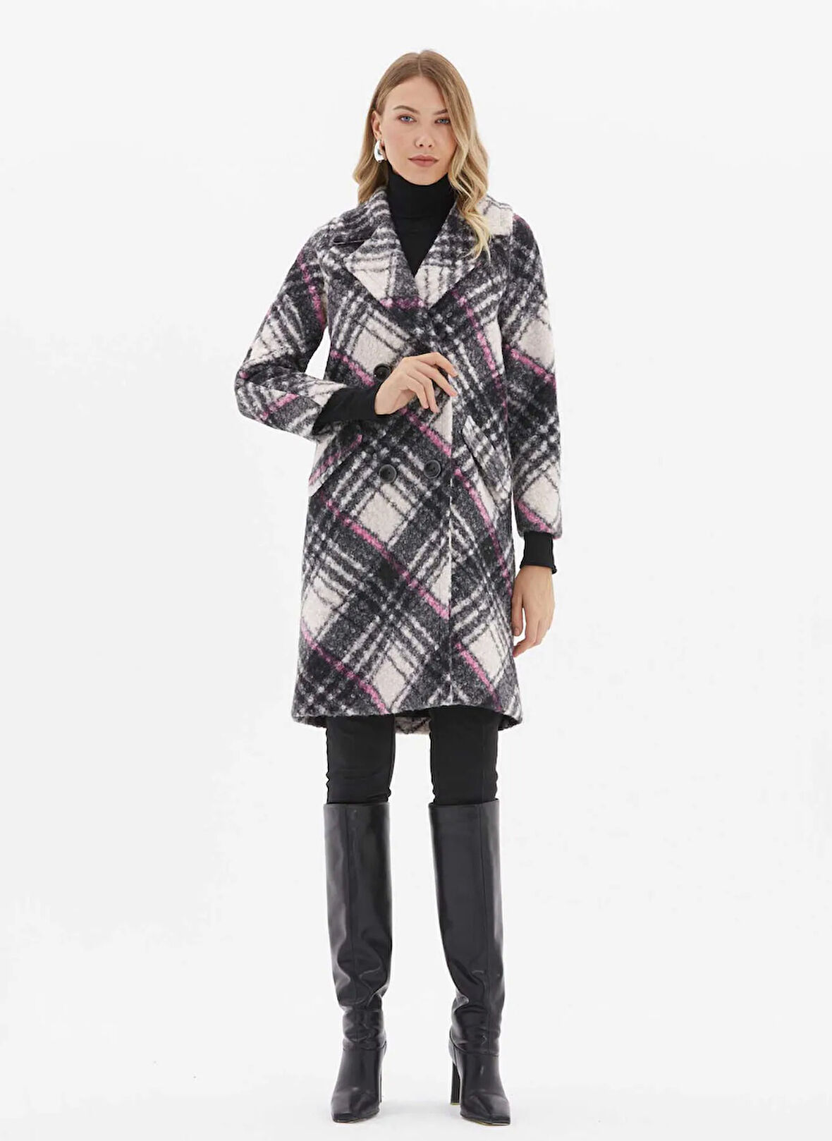 Selen Siyah Kadın Kaban 25KSL9538