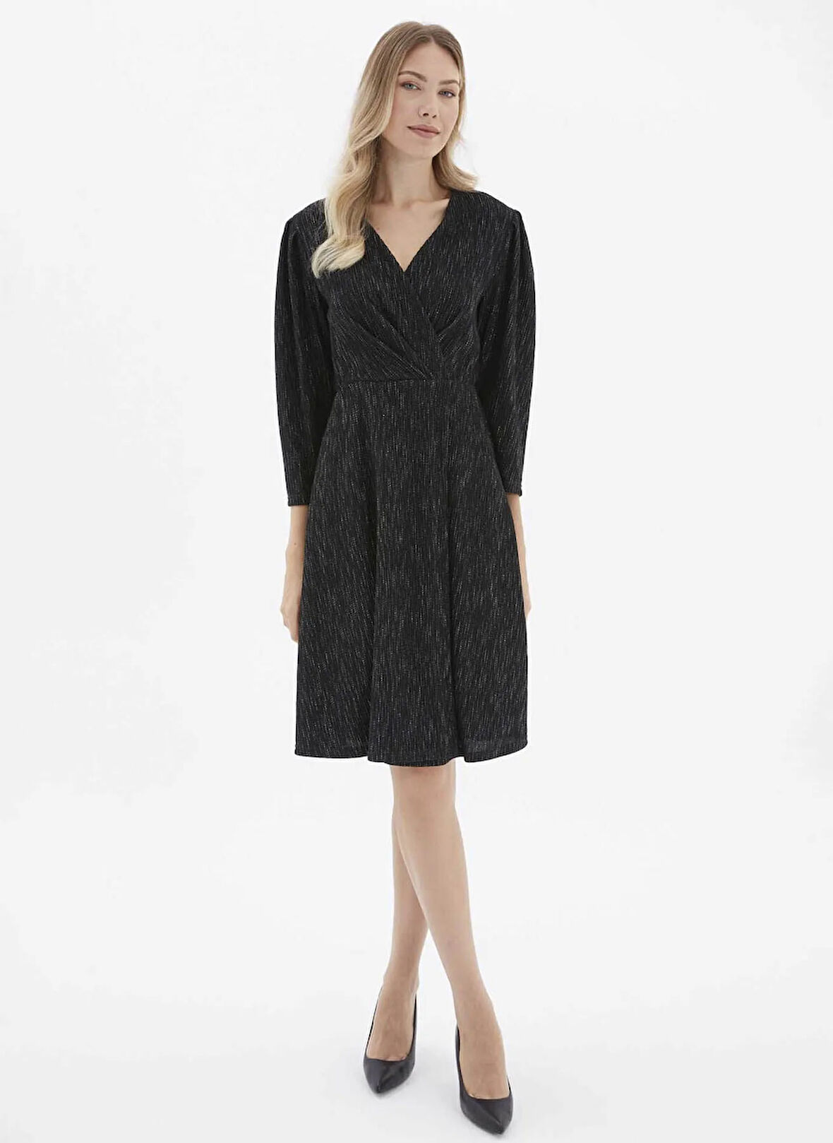 Selen Kruvaze Yaka Simli Siyah Standart Kadın Elbise 25KSL7717