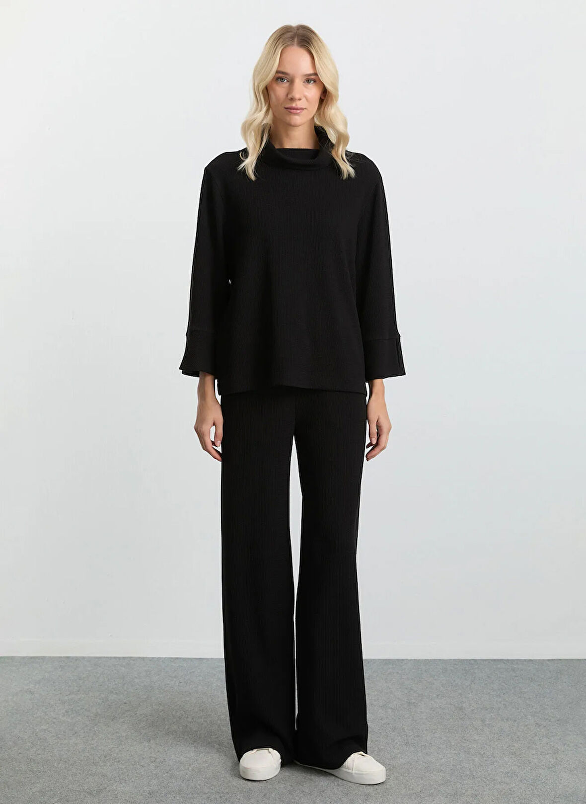 Selen Normal Bel Standart Siyah Kadın Pantolon 25KSL5490