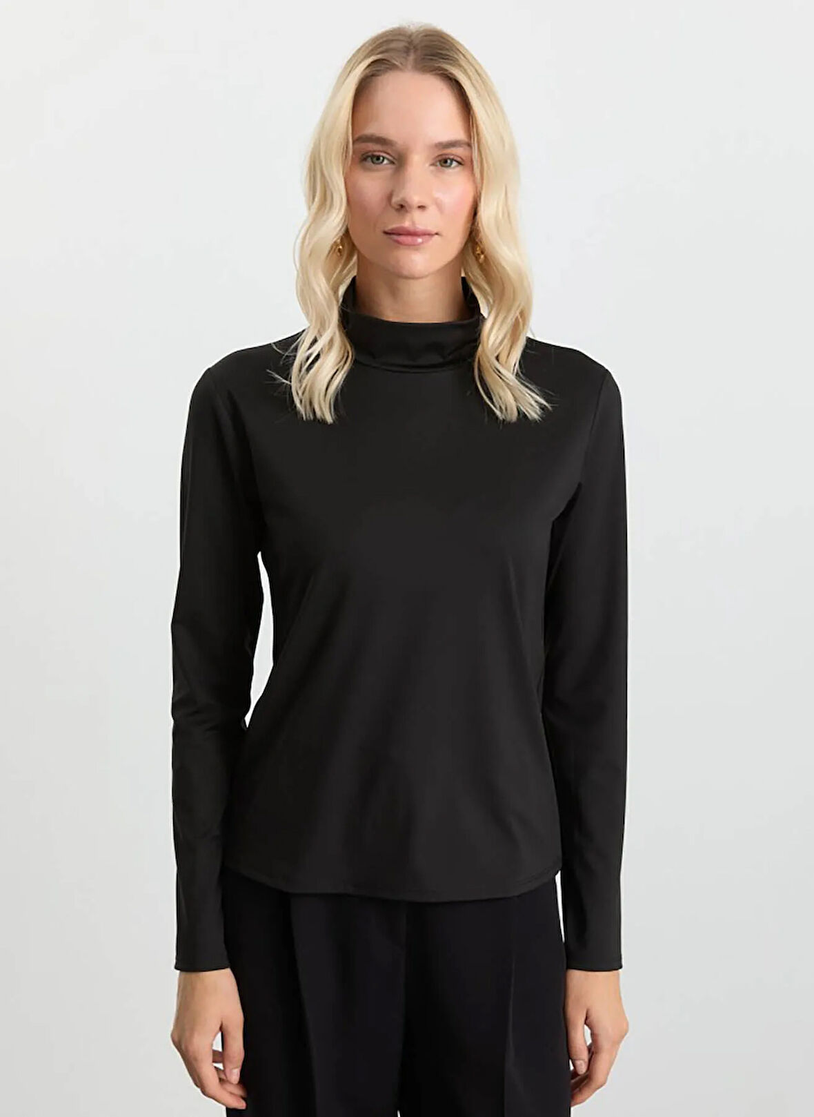 Selen Balıkçı Yaka Düz Siyah Kadın Bluz 25KSL8286