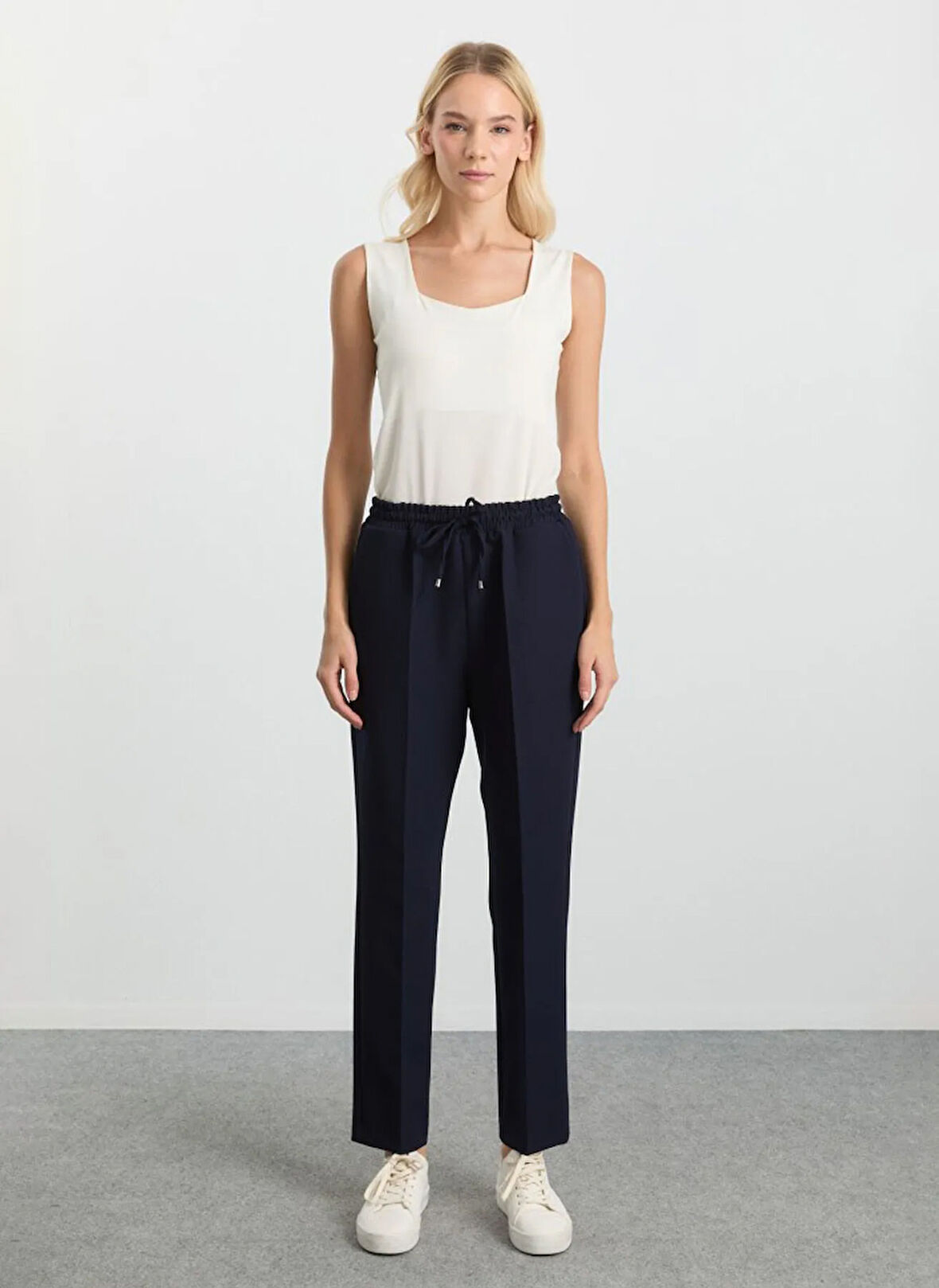 Selen Normal Bel Standart Lacivert Kadın Pantolon 25KSL5504