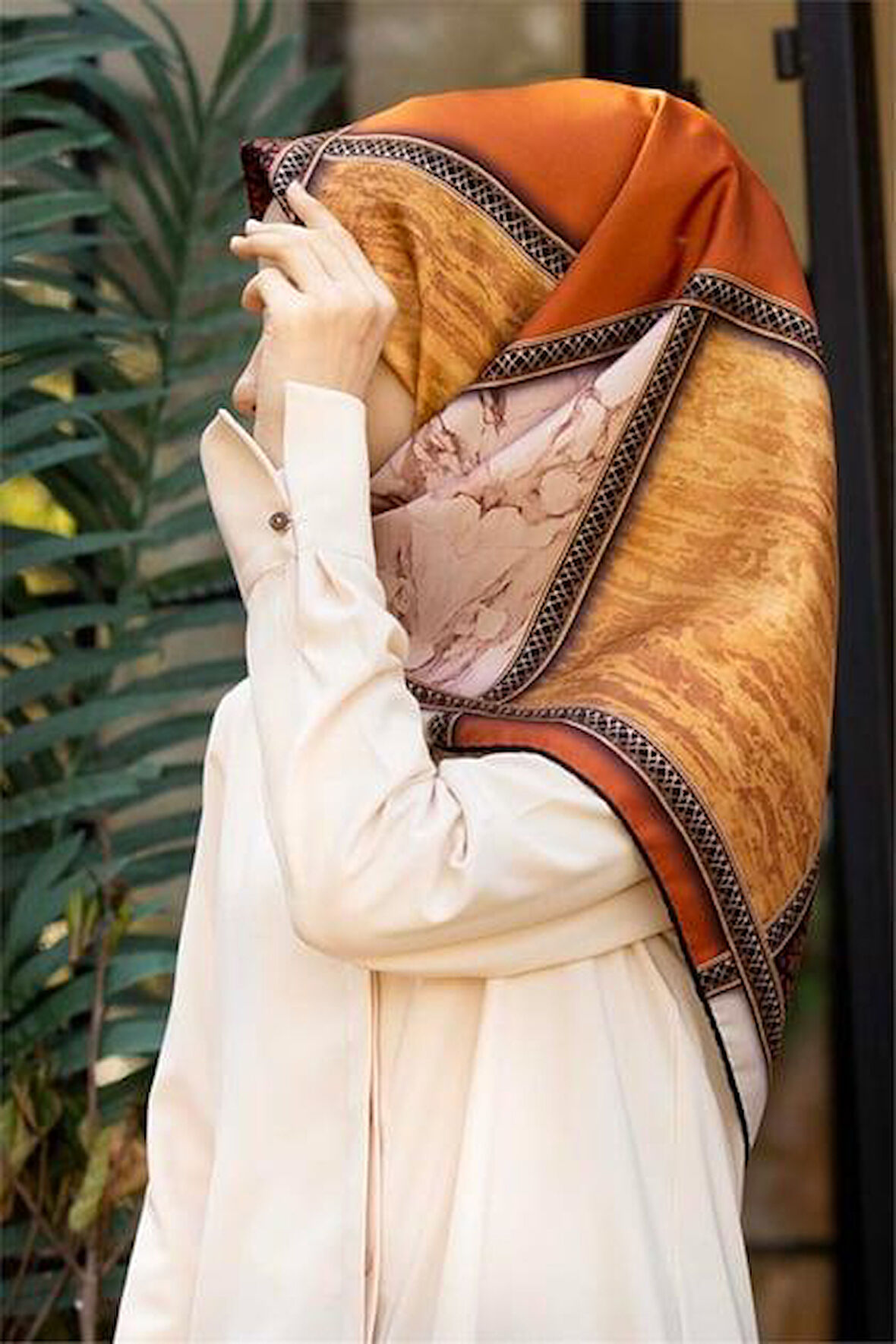 Vissona Tivil İpek Eşarp 17273 - 0004 - 0014 Taba Doku Desen