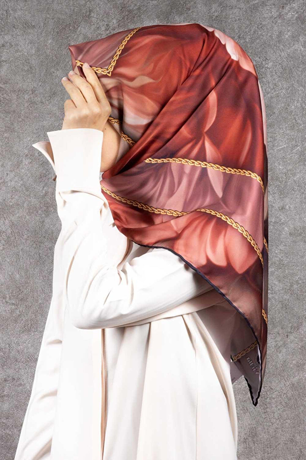 Twill Gül Desenli Somon - Mint Yeşili Renkli 90x90 Eşarp (İpek İçermez) Kenar Dikiş Şekli El Dikişli