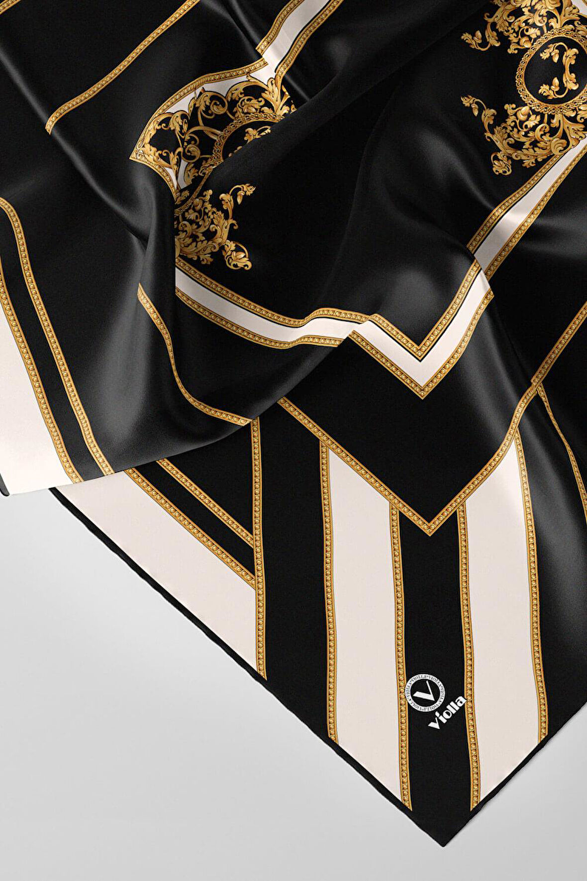 Twill Barok Desenli Siyah Renkli 90x90 Eşarp (İpek İçermez) Dikim Şekli : El Dikişi