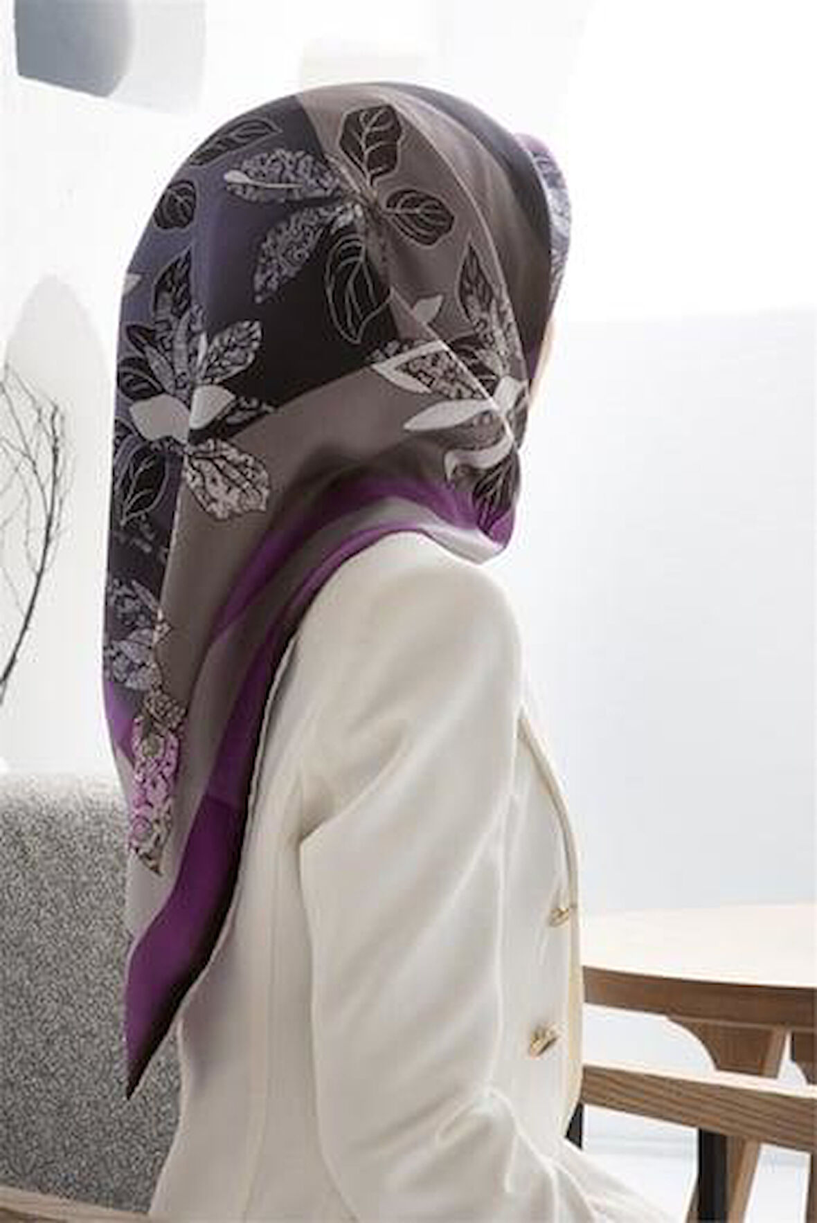 Vissona Tivil İpek Eşarp  50127 - 0022 - 0028 Lila Gri Çiçek Desen