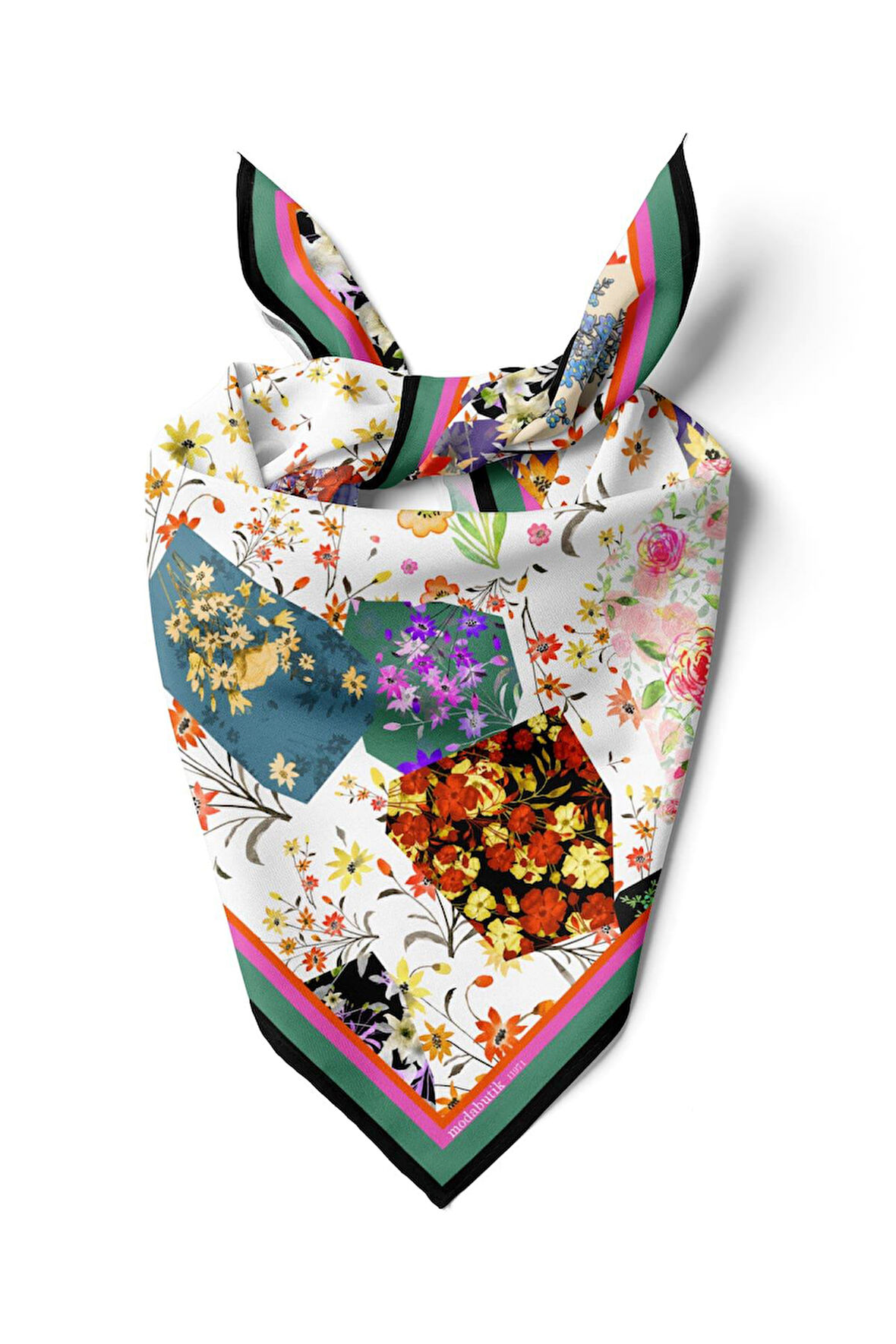 G66 FLOWERS PATCHWORK TASARIMLI BANDANA  DG11971