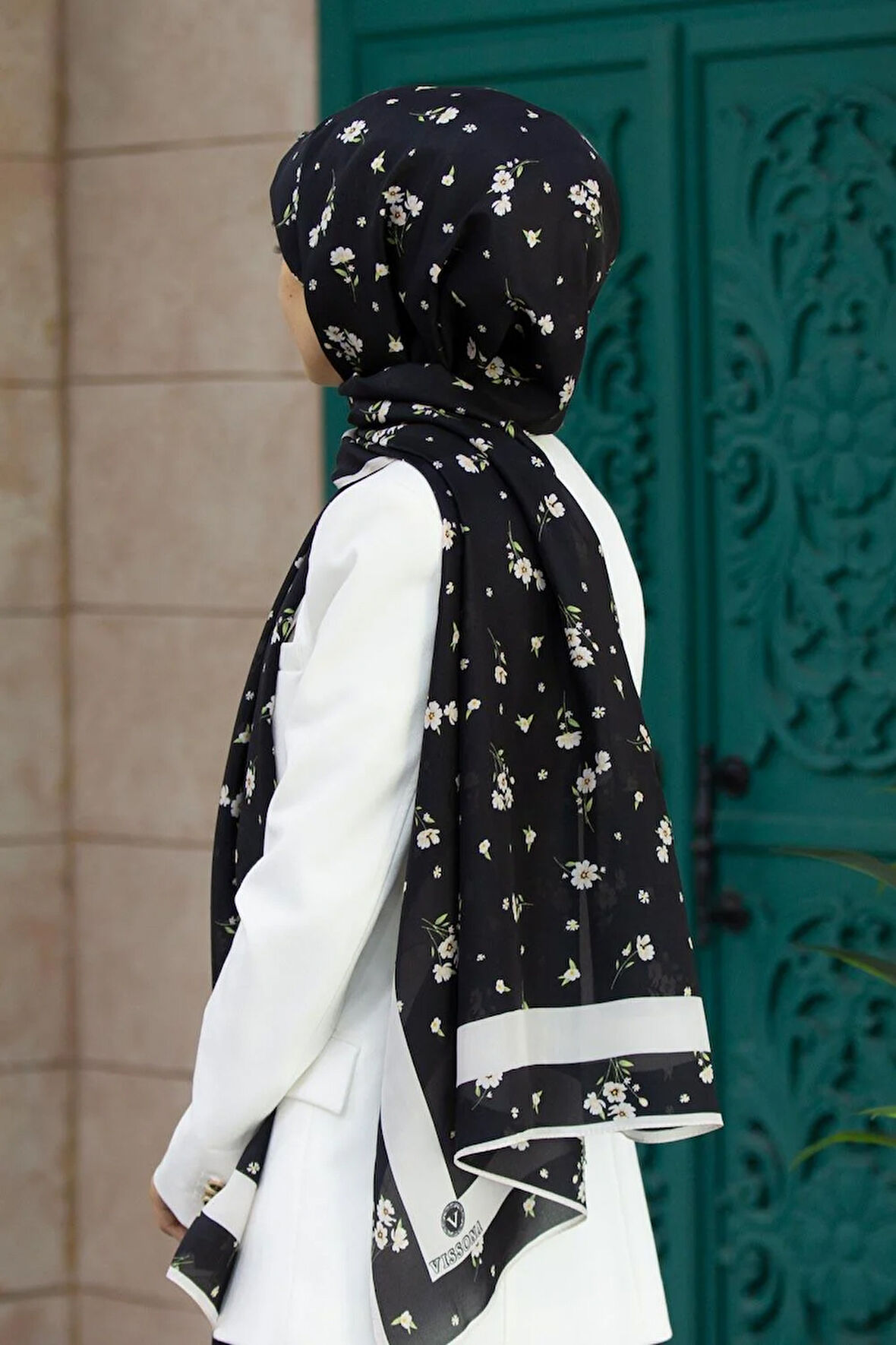 Vissona İpek Fresh Şal 60343-0001 Siyah-Krem Çiçek Desen
