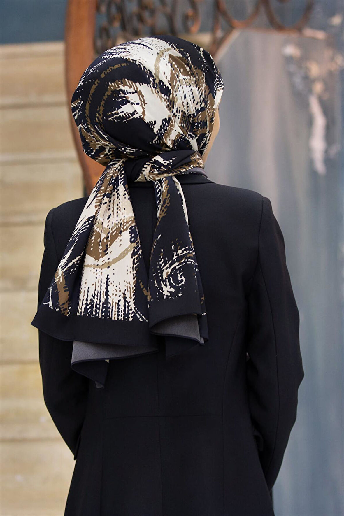 LÜKS MEDİNE İPEĞİ BOYA EFEKT DESENLİ BEJ RENKLİ 75X195 KIRIŞMAZ ŞAL MOSS KREP DİKİŞ TİPİ İTALYAN DİKİŞLİ