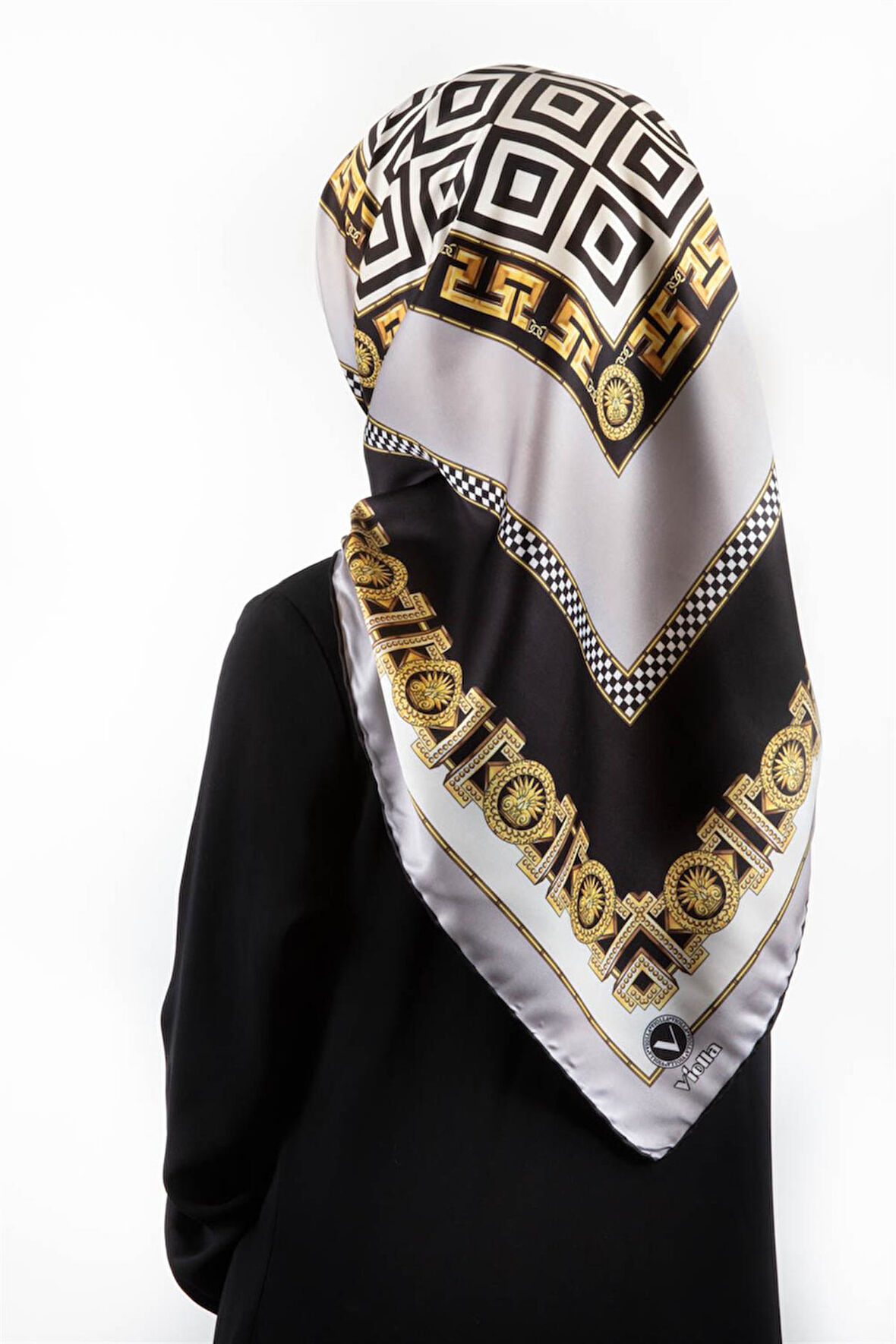 Twill Çizgili Barok Desenli Gümüş Renkli 90x90 Eşarp (İpek İçermez) Kenar Dikiş Şekli El Dikişli