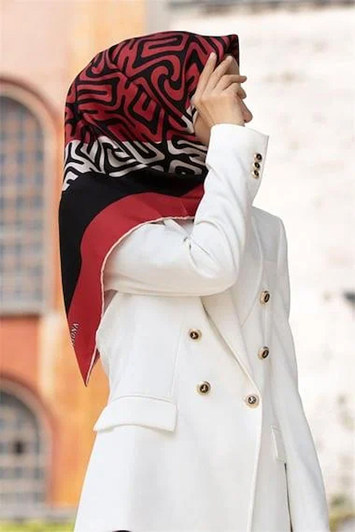 Vissona Tivil İpek Eşarp 51373 - 5 - 0001 - 0017 Siyah Kırmızı Zebra Desen