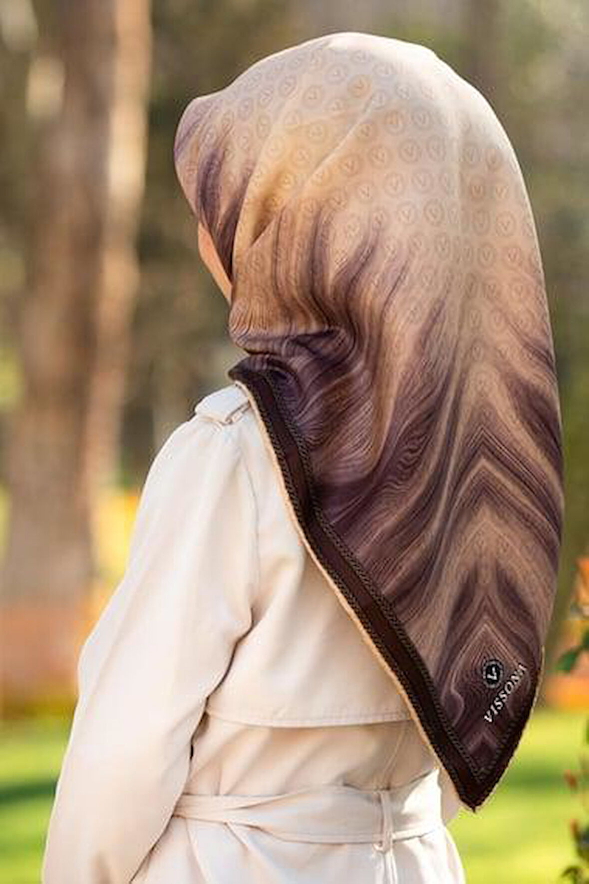 Vissona Tivil İpek Eşarp 10659 - 1 - 0004 Bej Kahverengi Monogram Desen