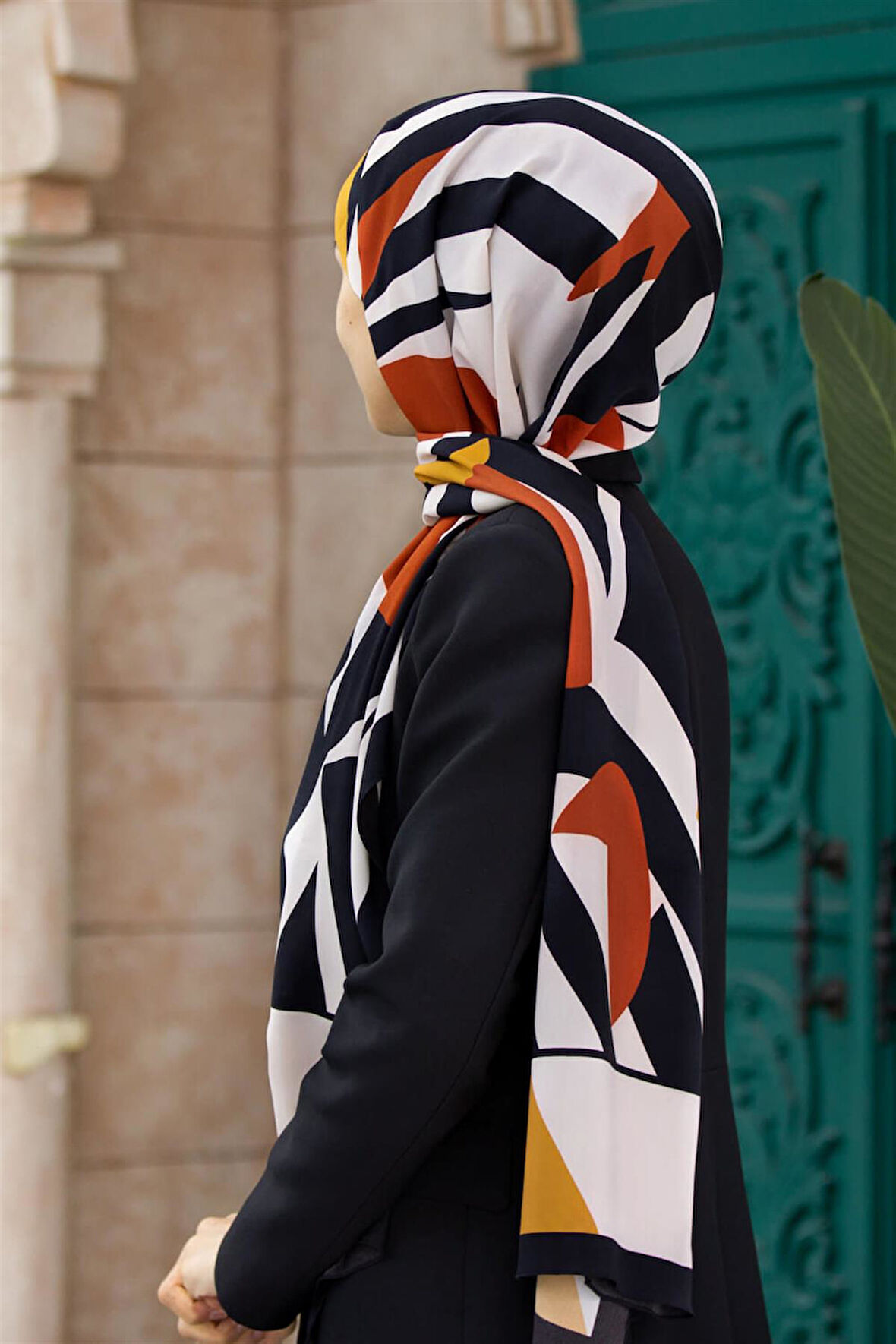 LÜKS MEDİNE İPEĞİ  DESENLİ TABA RENKLİ 75X195 KIRIŞMAZ ŞAL MOSS KREP DİKİŞ TİPİ İTALYAN DİKİŞLİ