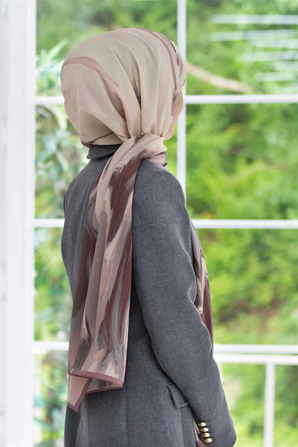 LÜKS MEDİNE EBRU DESENLİ PUDRA RENKLİ 75X195 KIRIŞMAZ ŞAL MOSS KREP DİKİŞ TİPİ İTALYAN DİKİŞLİ