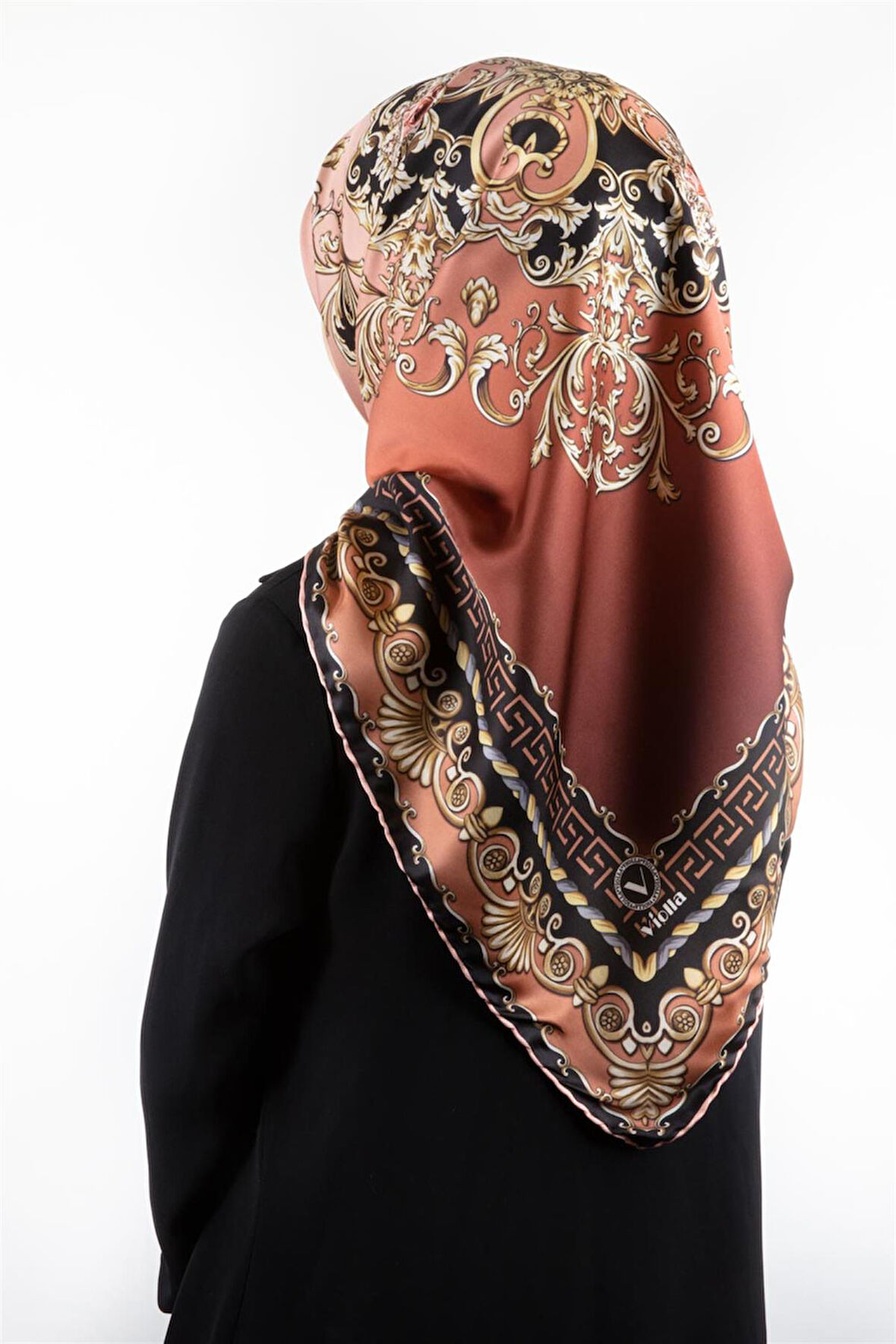 Twill Barok Desenli Taba Renkli 90x90 Eşarp (İpek İçermez) Dikim Şekli : El Dikişi