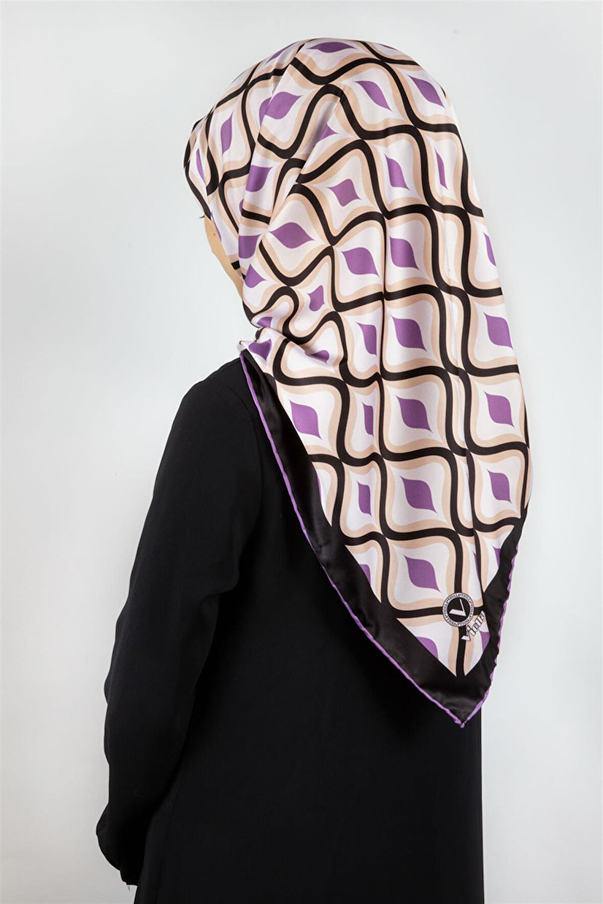 Twill Geometrik Daire Desenli Lila Renkli 90x90 Eşarp (İpek İçermez) Dikim Şekli : El Dikişi