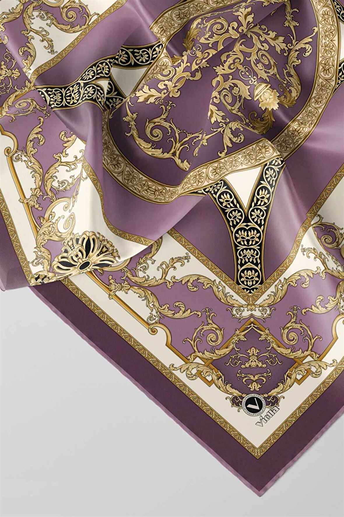 Twill Barok Desenli Lila Renkli 90x90 Eşarp (İpek İçermez) Kenar Dikiş Şekli El Dikişli