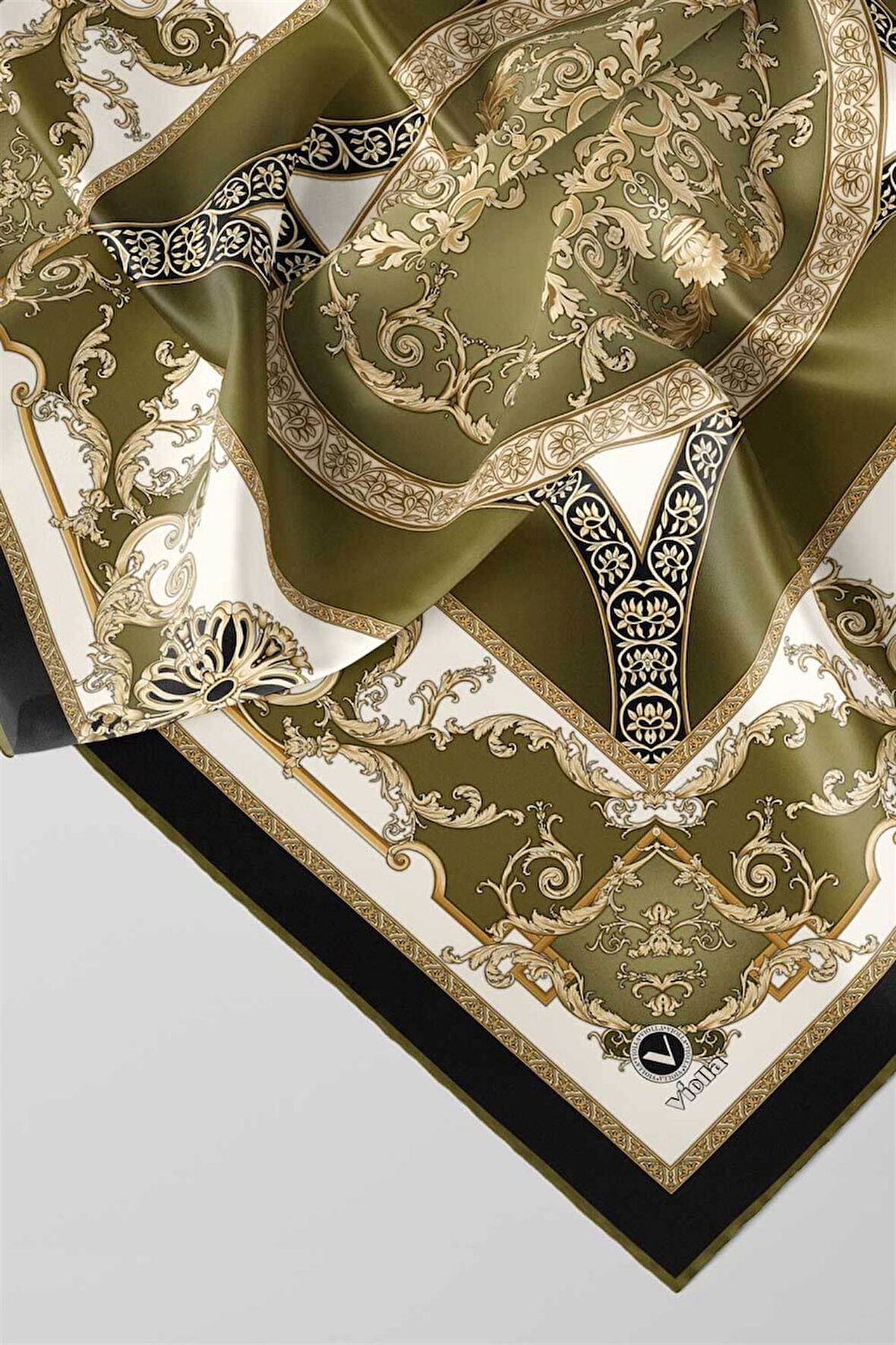 Twill Barok Desenli Haki Yeşili Renkli 90x90 Eşarp (İpek İçermez) Kenar Dikiş Şekli El Dikişli